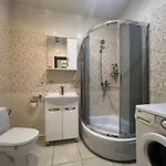 Vip Avalon чорновола 16-з Lwów